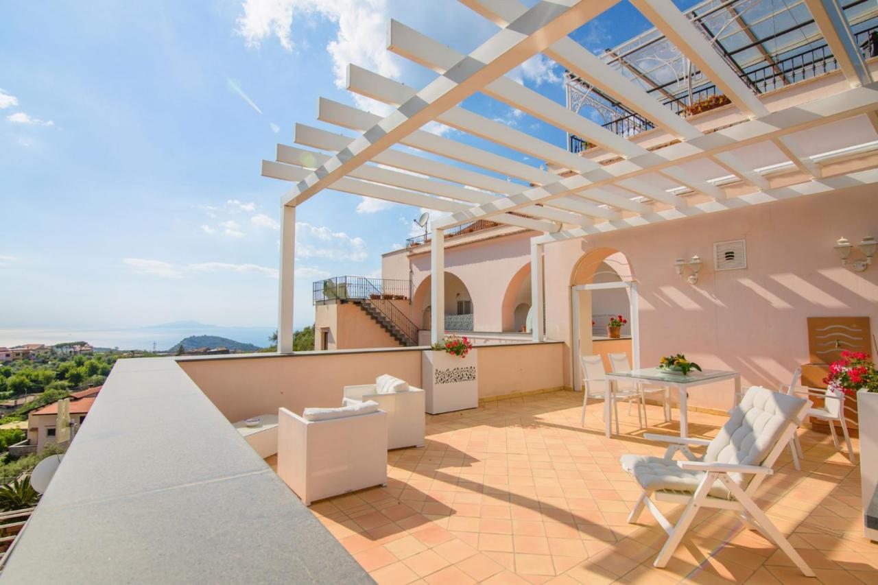 Ferienwohnung Shedir Vico Equense Exterior foto